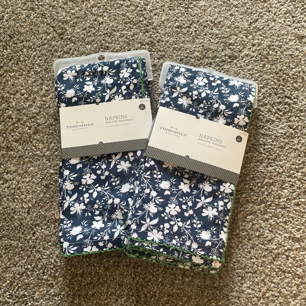 🌺5/$15!!! Set of 4 reusable napkins